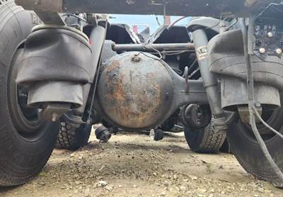 Dana RSP40 Rear Axle Housing for a 2007 Peterbilt 387