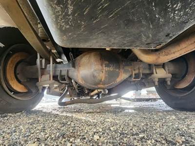 Dana S110 Rear Axle Housing for a 2009 Chevrolet C5500