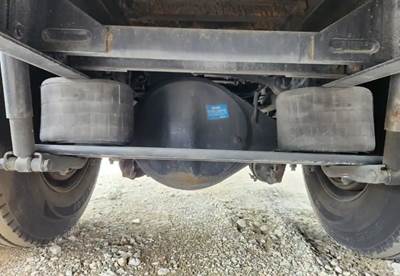 Dana S21-170D Rear Axle Housing for a 2012 Kenworth T270