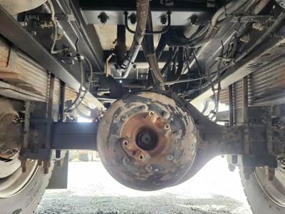 Dana 21060S Rear Axle Housing for a 2023 Ford F-750