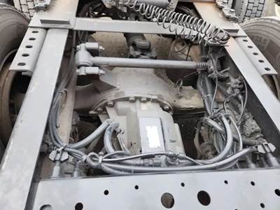 Dana D40-155 Rear Axle Housing for a 2016 International PROSTAR