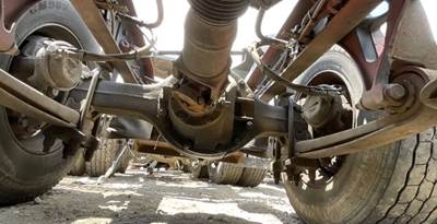 Dana DS404 Rear Axle Housing for a 2012 International TranStar 8600