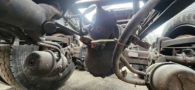 Dana DSP41 Rear Axle Housing for a 2016 Kenworth T680