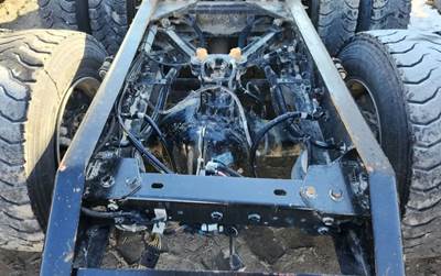 Dana DSP41 Rear Axle Housing for a 2014 Kenworth T800