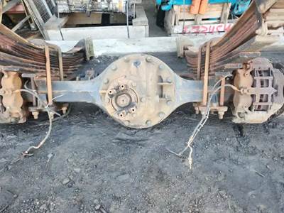 Dana N190 Rear Axle Housing for a 2007 Isuzu FTR