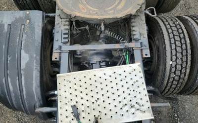 Dana DSH40P Rear Axle Housing for a 2013 Freightliner Cascadia 113