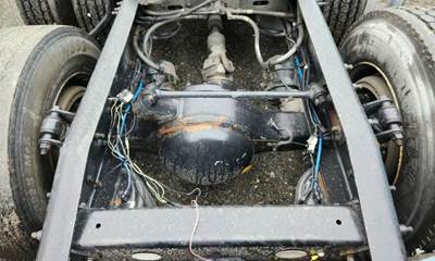 Dana DSH40P Rear Axle Housing for a 2013 Freightliner Cascadia 113