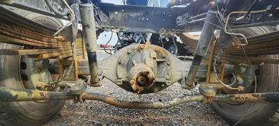 Dana S110L Rear Axle Housing for a 2006 Chevrolet C5500