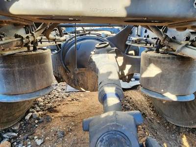 Detroit DA-RT-40.0-4 Rear Axle Housing for a 2022 Freightliner Cascadia 126