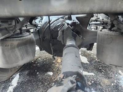 Detroit DA-RT-40.0-4 Rear Axle Housing for a 2021 Freightliner Cascadia 126