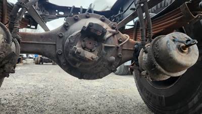 Detroit Rear Axle Housing for a 2016 Freightliner M2 106