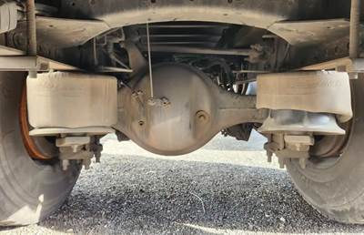 Detroit RS21-4 Rear Axle Housing for a 2020 Freightliner M2 106