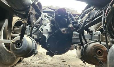 Detroit RT40-4N Rear Axle Housing for a 2017 Freightliner Cascadia 125