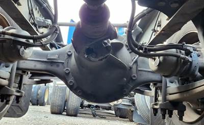 Detroit RT40-4N Rear Axle Housing for a 2018 Freightliner Cascadia 126