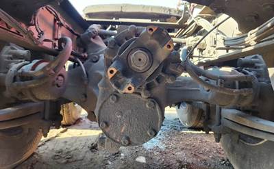 Detroit RT40-4N Rear Axle Housing for a 2018 Freightliner Cascadia 126