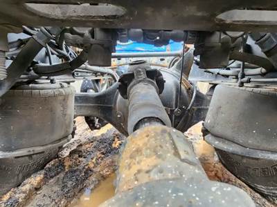 Detroit RT40-4N Rear Axle Housing for a 2014 Freightliner Cascadia 125