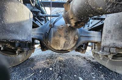 Detroit RT40-NFD Rear Axle Housing for a 2021 Freightliner Cascadia 126