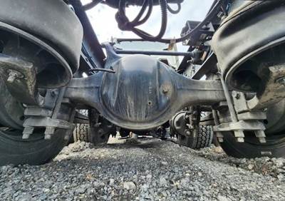 Detroit RT40-NFD Rear Axle Housing for a 2020 Freightliner Cascadia 125