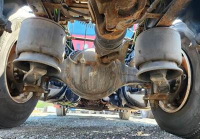 Detroit RT40-NFD Rear Axle Housing for a 2020 Freightliner Cascadia 126