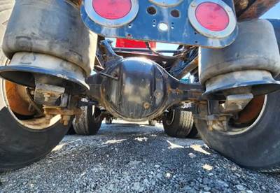 Detroit RT40-NFD Rear Axle Housing for a 2020 Freightliner Cascadia 126