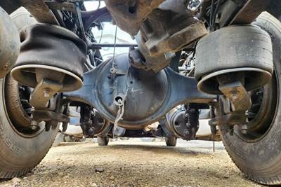 Detroit RT40-NFD-N Rear Axle Housing for a 2019 Freightliner Cascadia 126