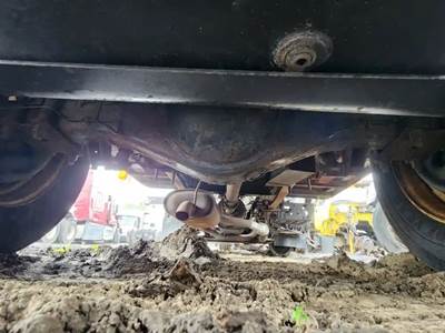 Isuzu G-73 Rear Axle Housing for a 2008 GMC W4500