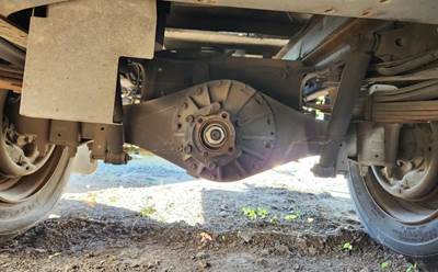 Isuzu G-73 Rear Axle Housing for a 2008 GMC W4500