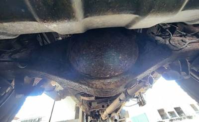 Isuzu G-73 Rear Axle Housing for a 2004 GMC W4500