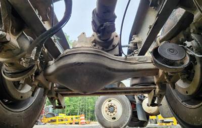Mack CRD150 Rear Axle Housing for a 2016 Mack CHU613