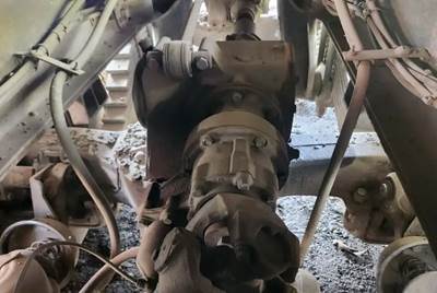 Mack CRDP92 Rear Axle Housing for a 2006 Mack CV713 Granite