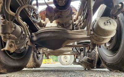 Mack Pinnacle CHU613 Rear Axle Housing for a 2016 Mack CHU613