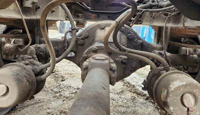 Meritor-Rockwell MS1714X Rear Axle Housing for a 2015 International DuraStar 4300