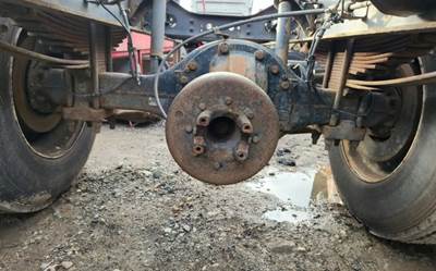 Meritor-Rockwell MS2114X Rear Axle Housing for a 2015 Ford F-750