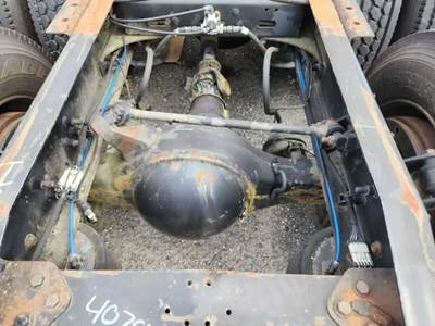 Meritor-Rockwell MT40-14X Rear Axle Housing for a 2012 Freightliner Cascadia 125