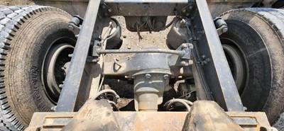 Meritor-Rockwell MT40-14X Rear Axle Housing for a 2012 Freightliner Cascadia 125