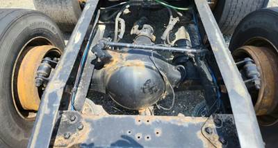 Meritor-Rockwell MT40-14X Rear Axle Housing for a 2019 Freightliner Cascadia 126