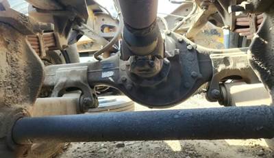 Meritor-Rockwell MT40-14X Rear Axle Housing for a 2006 International 7600