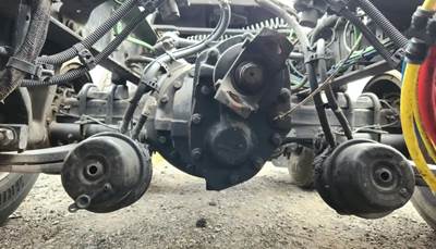 Meritor-Rockwell MT40-14X Rear Axle Housing for a 2020 Freightliner Cascadia 125