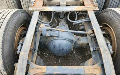 Meritor-Rockwell MT40-14X Rear Axle Housing for a 2013 International TranStar 8600