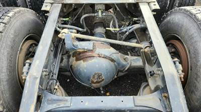 Meritor-Rockwell MT40-14X Rear Axle Housing for a 2014 International PROSTAR