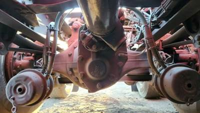 Meritor-Rockwell MT40-14X Rear Axle Housing for a 2017 Volvo VNL