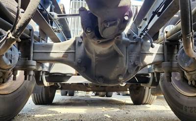 Meritor-Rockwell MT40-14X Rear Axle Housing for a 2020 Volvo VNL