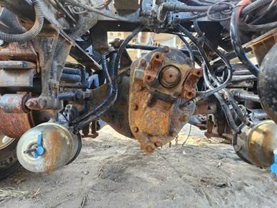 Meritor-Rockwell MT40-14X Rear Axle Housing for a 2021 Peterbilt 348