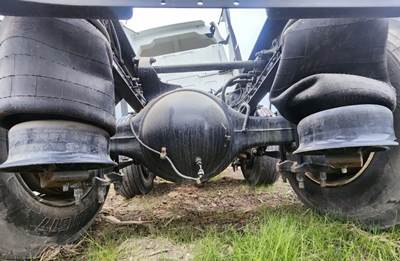 Meritor-Rockwell MT40-14X Rear Axle Housing for a 2022 International LT625