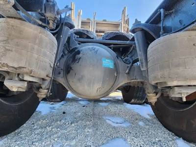 Meritor-Rockwell MT40-14X Rear Axle Housing for a 2023 Kenworth T680