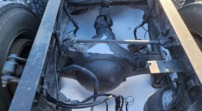 Meritor-Rockwell MT40-14X Rear Axle Housing for a 2016 Freightliner Cascadia 113