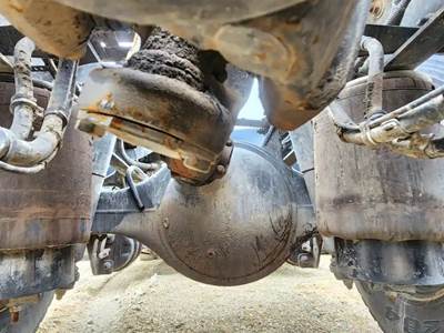 Meritor-Rockwell MT40-14X Rear Axle Housing for a 2019 Kenworth T680