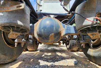 Meritor-Rockwell MT40-14X Rear Axle Housing for a 2022 International LT625