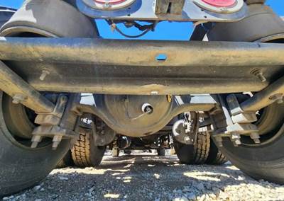 Meritor-Rockwell MT40-14X Rear Axle Housing for a 2022 Freightliner Cascadia 126