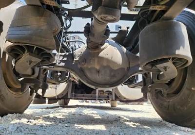 Meritor-Rockwell MT40-14X Rear Axle Housing for a 2016 International PROSTAR